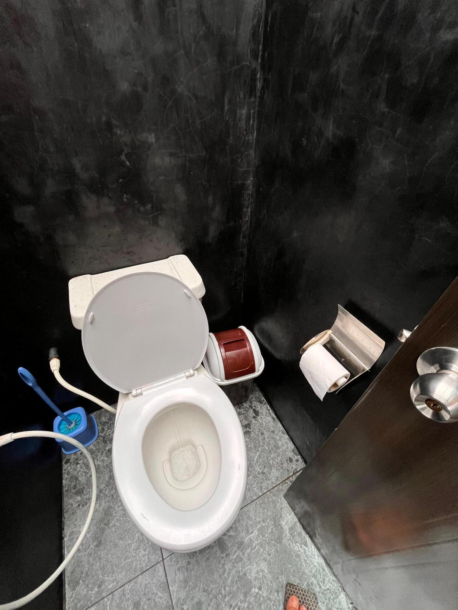 Backpackers Hostel Ела Екстериор снимка